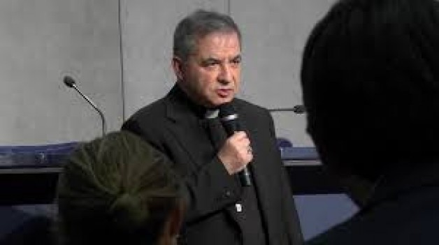 Angelo Becciu – một nhà ngoại giao giàu kinh nghiệm – biết những bí mật của Vatican