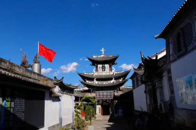 Trung quốc tiếp tục đà n áp tôn giáo trong lúc gia hạn thá»a thuáºn vá»›i Vatican