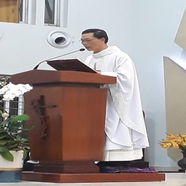Bài Giảng LỄ ĐỨC TRINH NỮ MARIA VÔ NHIỄM NGUYÊN TỘI 2020 do Cha Phó Giuse Đỗ Đức Hạnh Giảng Lễ