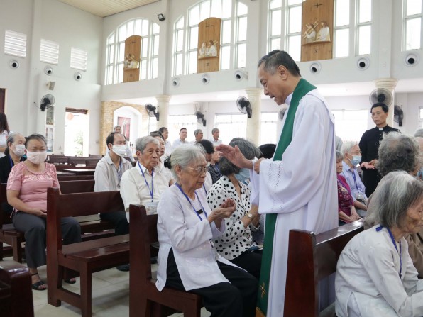 Giáo xứ Tân Việt Ngày quốc Tế bệnh nhân