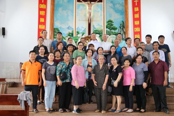 Giáo xứ Tân Việt: CĐ LTX thăm giáo điểm Lộc An, GP Phú Cường