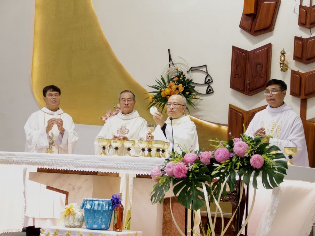 Giáo xứ Tân Việt: Đồng hương Cổ Việt mừng bổn mạng.