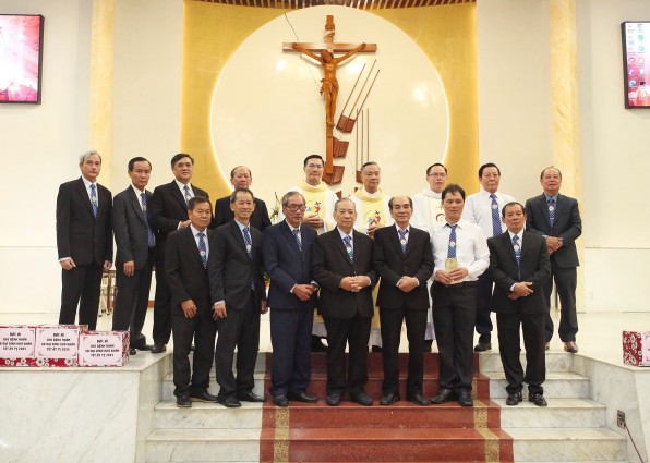 Giáo xứ Tân Việt: Thánh lễ Giao Thừa Ất Tỵ