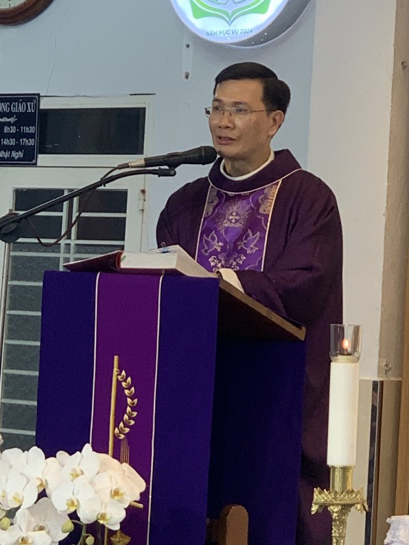 Bài giảng Chúa Nhật III Mùa Chay do cha phụ tá Giuse Nguyễn Minh Duy giảng lễ