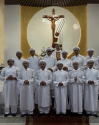 Giáo xứ Tân Việt: Thánh lễ Tiệc Ly