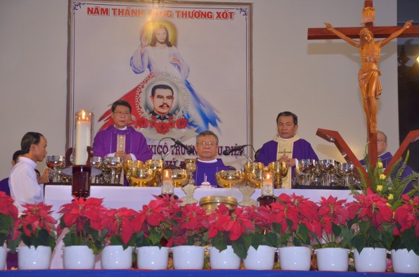 THÃNH LỄ KHAI MẠC GIá»” LẦN THỨ 70 CHA F.X. TRÆ¯Æ NG BỬU DIỆP